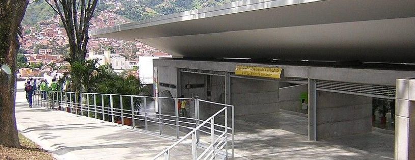 Visitar la Comuna 13 de Medellín: Seguridad, Consejos y todo lo que necesitas Saber • La Colombia Real • San Javier