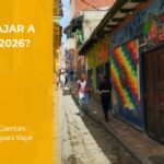 Es seguro Viajar a Colombia • Hero • Viajero en s Colombia 2026 seguridad turismo • La Colombia Real
